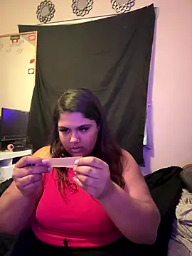 Snapshot of 1n0nlythroat chatting on October 21, 4:13 am 1n0nlythroat online show from October 21, 4:13 am