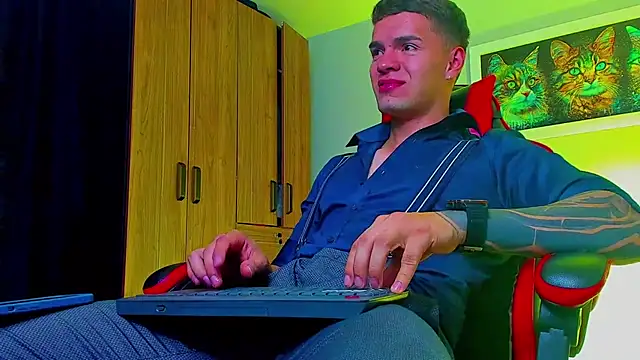 ALPHA DOMINUS  online show from September 24, 4:05 am