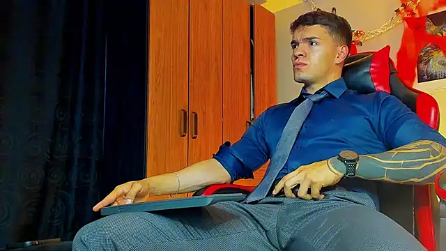 ALPHA DOMINUS  online show from October 20, 3:29 am