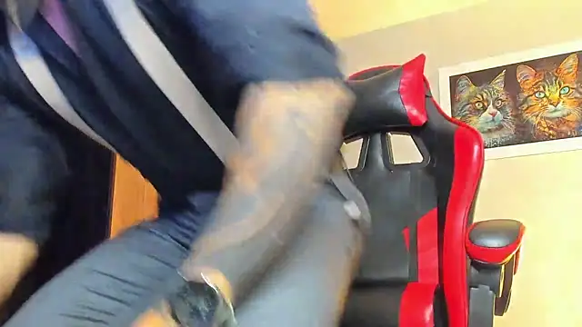 ALPHA DOMINUS  online show from November 9, 4:22 am