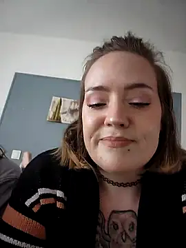 AndHerXO online show from December 19, 1:40 pm