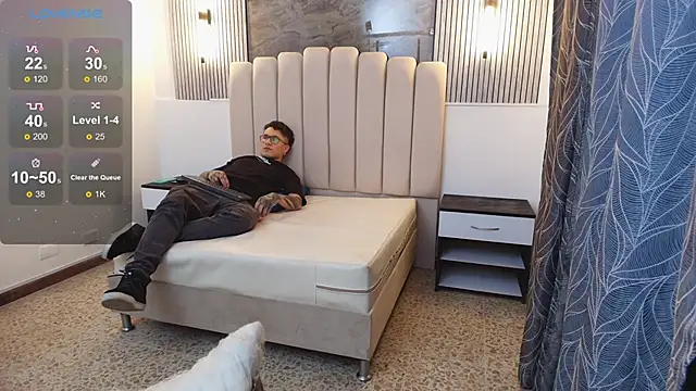 RavenandCody online show from September 10, 3:39 am