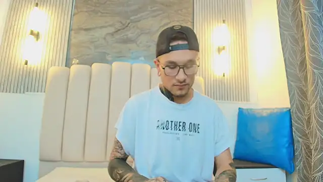 RavenandCody online show from September 24, 2:04 am