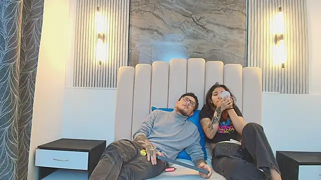 RavenandCody online show from October 1, 2:39 am