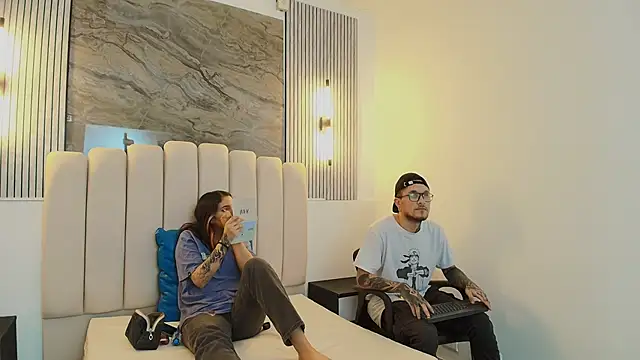 RavenandCody online show from October 7, 3:47 am