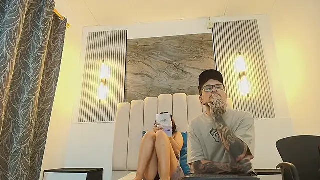 RavenandCody online show from October 8, 3:37 am