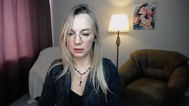 Snapshot of Ava_Elior chatting on September 10, 12:16 pm Ava Elior online show from September 10, 12:16 pm