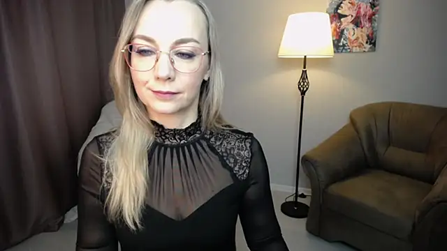 Snapshot of Ava_Elior chatting on November 7, 11:32 am Ava Elior online show from November 7, 11:32 am