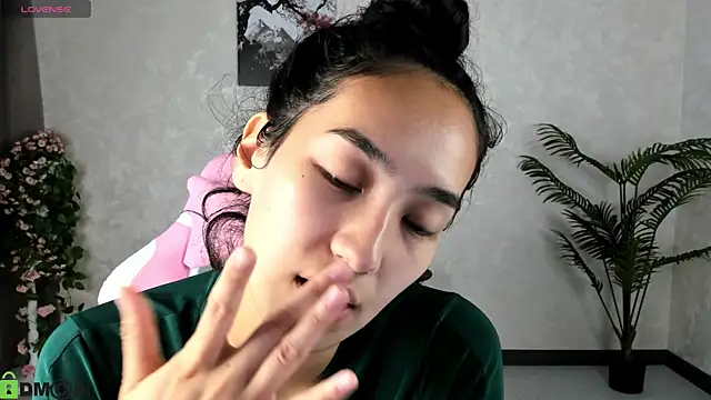 FlirtyAura online show from September 16, 3:51 am