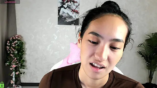 FlirtyAura online show from November 3, 3:52 am