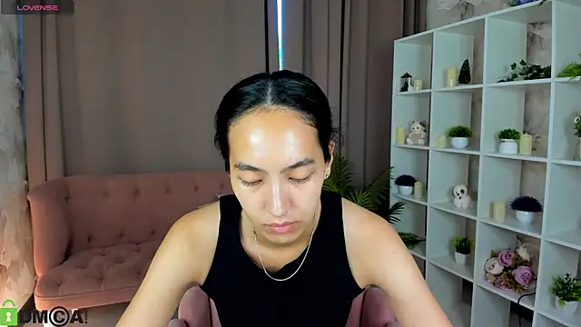 FlirtyAura online show from August 2, 2:43 am