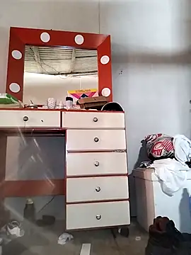 Snapshot of Kesurra chatting on November 23, 3:45 pm Kesurra online show from November 23, 3:45 pm