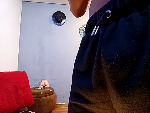 jhonny thes28 online show from October 6, 11:57 pm