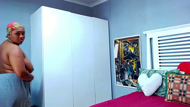 Snapshot of SativaHot96 chatting on March 27, 12:27 am SativaHot96 online show from March 27, 12:27 am