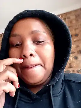 Snapshot of SativaHot96 chatting on April 8, 9:20 am SativaHot96 online show from April 8, 9:20 am