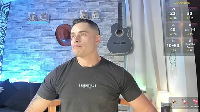 connorsmiith online show from October 23, 10:52 pm