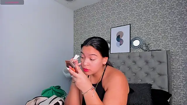 Snapshot of Grace_Hollis chatting on September 13, 5:02 pm Grace Hollis online show from September 13, 5:02 pm