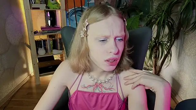 BarbieRichy online show from October 19, 5:19 am