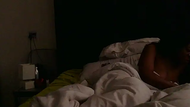 Snapshot of Ivysol chatting on October 18, 8:15 am Ivysol online show from October 18, 8:15 am