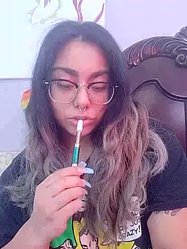 Lovelyrainn online show from November 30, 4:22 pm