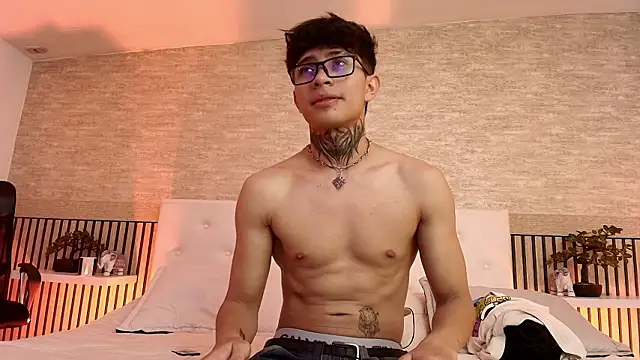 angell thomas online show from February 3, 4:21 am