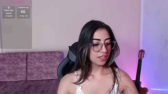 Susanahendrix online show from February 26, 6:18 pm