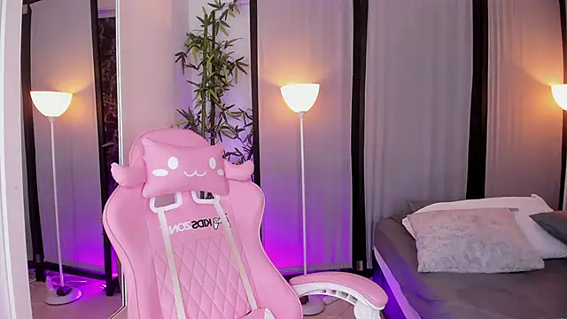 ChloeShade online show from November 25, 6:19 pm