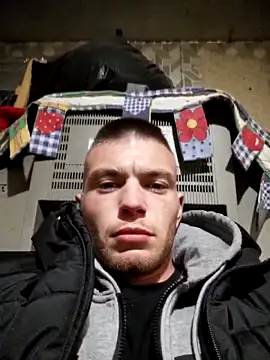 Snapshot of Kisszivacs chatting on March 10, 10:59 pm Kisszivacs online show from March 10, 10:59 pm