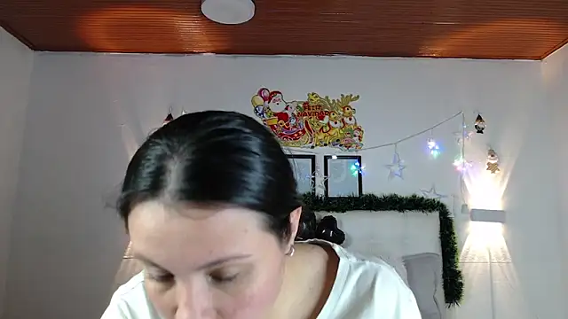 Megan 05  online show from December 17, 6:58 pm