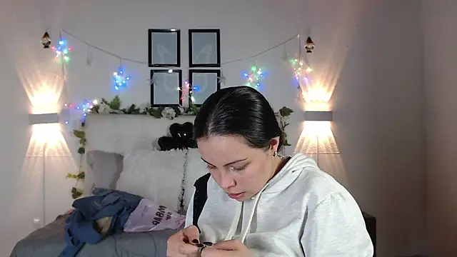 Megan 05  online show from March 20, 6:57 pm