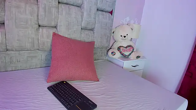 KatySweetas online show from February 18, 2:13 pm