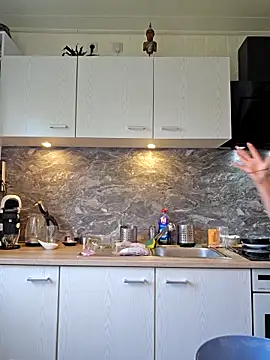 Snapshot of Sunny-Sin chatting on October 2, 2:35 pm Sunny-Sin online show from October 2, 2:35 pm