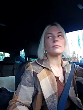 Snapshot of Sunny-Sin chatting on October 14, 8:48 am Sunny-Sin online show from October 14, 8:48 am