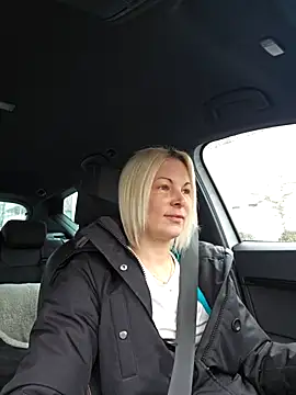 Snapshot of Sunny-Sin chatting on February 7, 11:14 am Sunny-Sin online show from February 7, 11:14 am