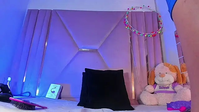 Snapshot of jazmin_waked chatting on May 1, 5:12 am jazmin waked online show from May 1, 5:12 am
