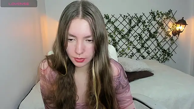 velvet  moon online show from February 2, 11:36 pm