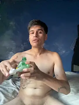 Alexis05A online show from August 1, 2:22 am