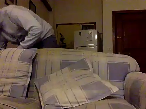 CaiBull online show from February 22, 8:40 pm