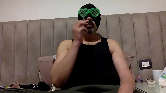 CaiBull online show from June 7, 8:23 pm