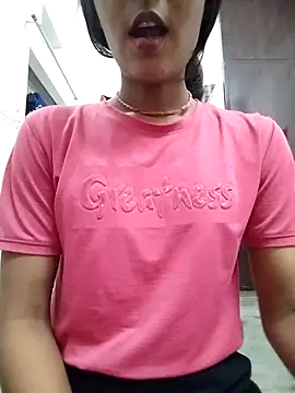 Naina 04 online show from September 25, 4:11 pm