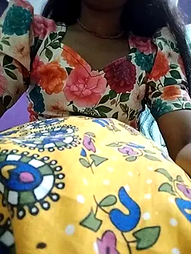 Naina 04 online show from October 6, 5:43 pm