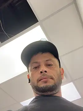 Snapshot of Carlosmauricio123 chatting on March 22, 2:09 pm Carlosmauricio123 online show from March 22, 2:09 pm