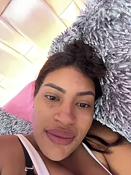 AmberMoss1 online show from October 6, 7:44 pm