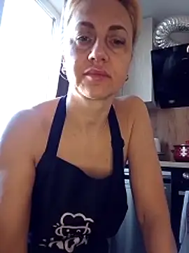 Snapshot of KissMiSveet chatting on March 15, 6:08 am KissMiSveet online show from March 15, 6:08 am