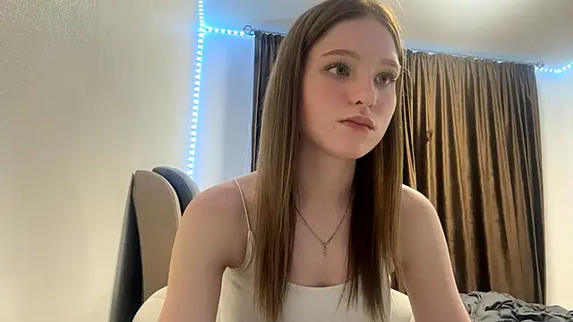 Snapshot of GwenFay chatting on September 10, 4:40 pm GwenFay online show from September 10, 4:40 pm