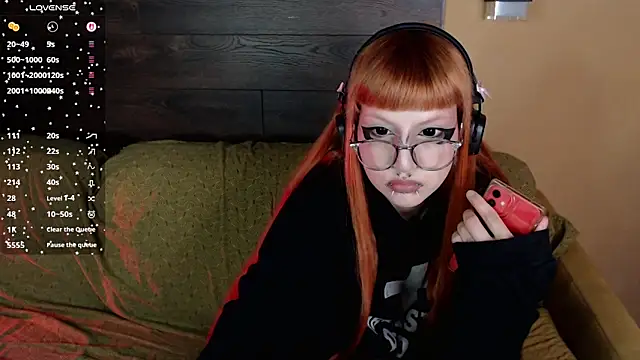 mia  yui online show from March 23, 8:35 pm