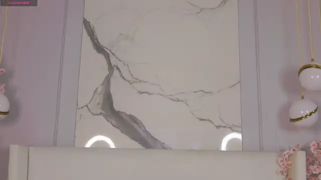 Snapshot of AdoraCortes chatting on October 11, 5:17 am AdoraCortes online show from October 11, 5:17 am