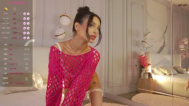 Snapshot of AdoraCortes chatting on October 17, 4:59 am AdoraCortes online show from October 17, 4:59 am