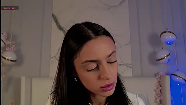 Snapshot of AdoraCortes chatting on November 20, 5:07 am AdoraCortes online show from November 20, 5:07 am