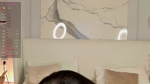 Snapshot of AdoraCortes chatting on November 26, 5:08 am AdoraCortes online show from November 26, 5:08 am